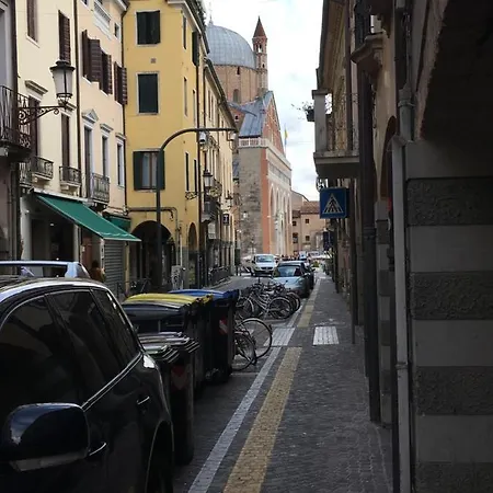Affittacamere Via Del Santo *